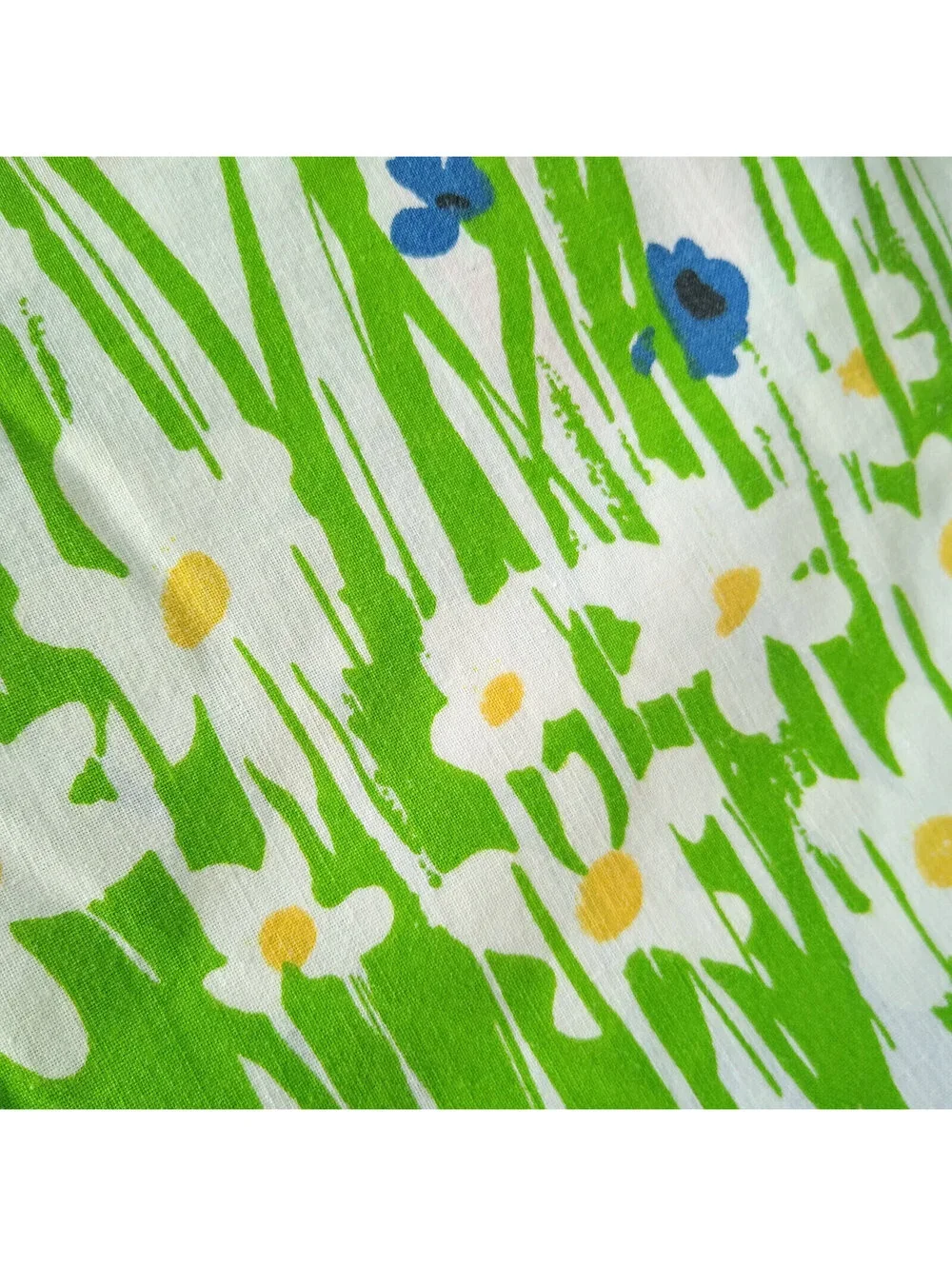 Vintage Floral Twin Flat Sheet - Tastemaker Field Trip Pattern